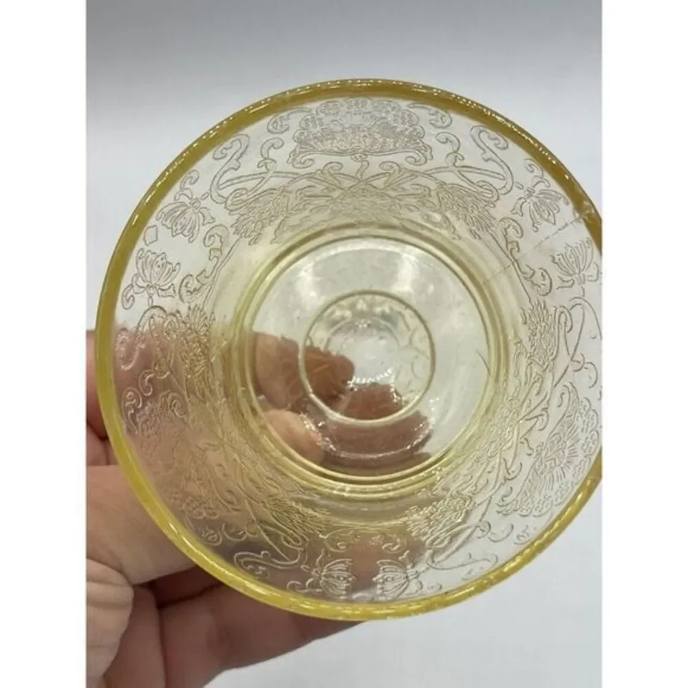 Hazel Atlas Florentine Yellow Poppy Footed‎ Tumbler